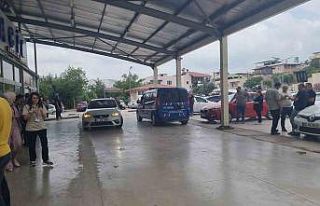 Adana’da yol verme kavgasında silahlar çekildi:...