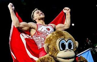 Adem Asil, Avrupa şampiyonu