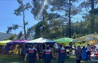 Ağaçlı’daki festivalde jandarma ekipleri kuş...