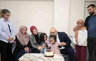 Ağrı Valisi Koç’tan özel gereksinimli Ebrar’a...