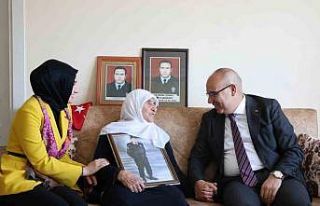 Ağrı Valisi Koç’tan şehit annesine Anneler Günü...