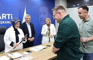 AK Parti Kütahya İl Gençlik Kolları’ndan Anneler...