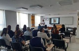 Akademi öğretmenlerine, Koçman anlatıldı