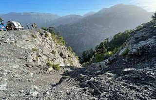 Alanya’da otomobil uçuruma yuvarlandı : 1 ölü