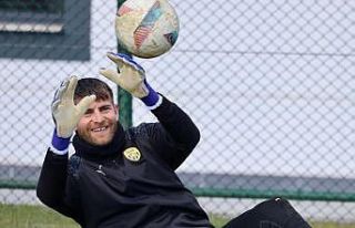 Aliağa FK iç transferde 3 futbolcu ile yeniden anlaştı