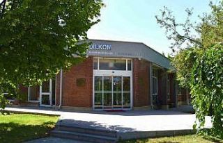 Anadolu Üniversitesi DİLKOM yenilenen altyapısıyla...