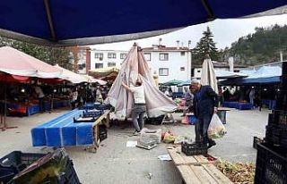 Aniden bastıran fırtına hayatı olumsuz etkiledi