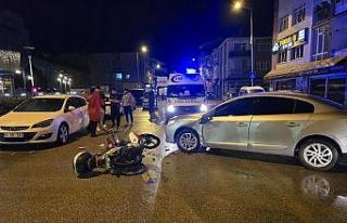 Ankara’da motosikletle otomobil çarpıştı: 1...