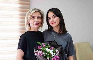 Anneler hem şaşırdı hem de gözyaşlarına boğuldu