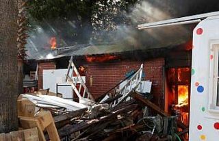 Antalya’da depo yangını