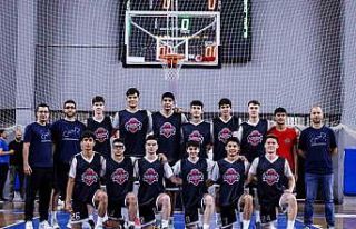 Antalya’nın genç yıldızları parkelerde parladı