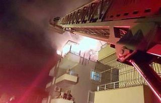 Apartman dairesi alevlere teslim oldu