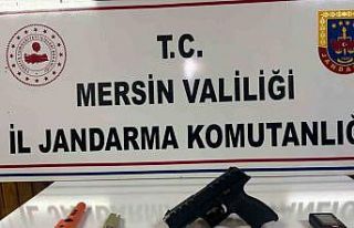 Aralarında eski valinin de bulunduğu 7 şahıs kaçak...