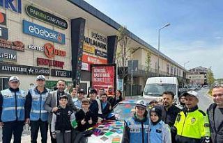 Arnavutköy’de trafik farkındalığına etiketli...