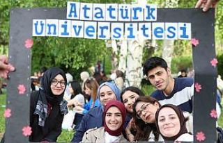 Atatürk Üniversitesi’nde bahar şenliği büyük...