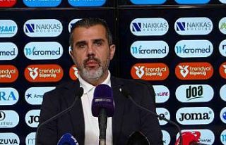 Avcı: "Konuşsam dil razı değil, sussak gönül...