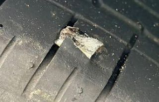 Avusturalya’da kamyondan dökülen metal dökümler...