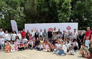 Aydın’da burs alan çocuklara şenlikli sürpriz