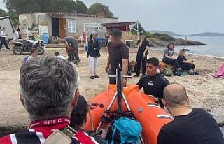Ayvalık’ın Maden Adası’nda mahsur kalan vatandaşları...