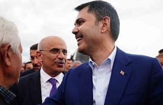 Bakan Kurum, köy evine konuk oldu