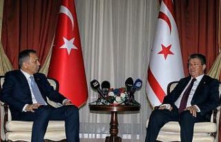 Bakan Yerlikaya, KKTC Başbakanı Üstel ile görüştü