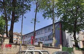 Bakırköy’de okul tuvaletinde çıkan yangın paniğe...