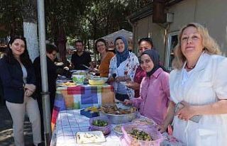 Balıkesir’de çölyaklılar geleneksel kahvaltıda...