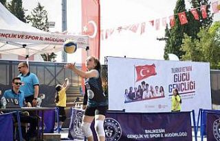 Balıkesirli gençler ’Gençlik Haftasında’ spora...