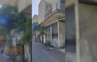 Balkondan düşen 2 yaşındaki çocuk hayatını...