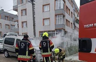 Bandırma’da araç yangını korkuttu