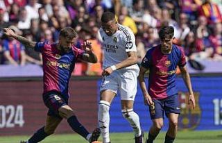 Barcelona, El Clasico’da kazandı, farkı 7’ye...