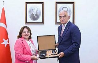 Başkan Gençay, Kültür ve Turizm Bakanı Ersoy...
