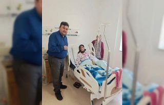 Başkan Gülmez’den anlamlı Anneler Günü ziyareti