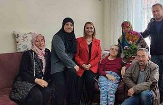 Başkan Tekin ilçedeki kadınlarla bir araya geldi