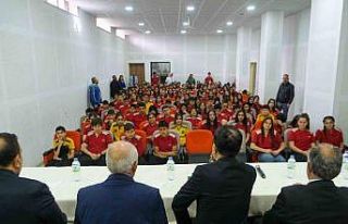 Başkanlar anlattı, öğrenciler dinledi