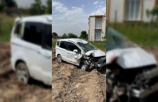 Batman’da kamyonet şarampole yuvarlandı: 2 yaralı