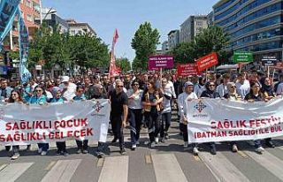 Batman’da ’Sağlık Festivali’ kapsamında yürüyüş...