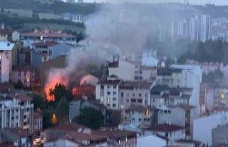 Bilecik’te çıkan yangında dumanlar gökyüzünü...