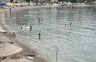 Bodrum’da havaların ısınmasıyla vatandaşlar...
