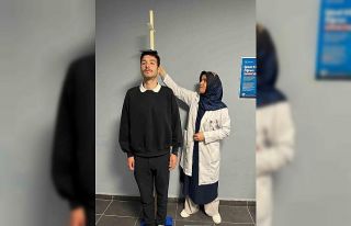 Bu sefer öğrencilerin boyunu ve kilosunu ölçtüler