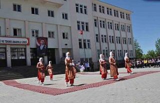 Bulanıklı öğrencilerden yılsonu etkinliği