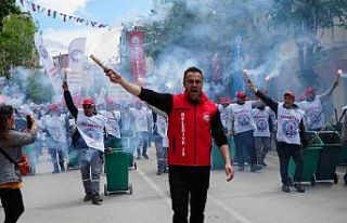 Burdur’da 1 Mayıs Emek ve Dayanışma Günü yürüyüş...