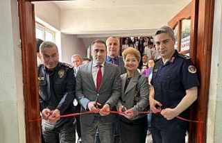 Burhaniye’de Kaymakam Memiş, Bilim Fuarı açılışına...