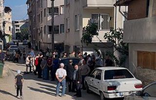 Bursa’da çöp atma kavgası: 1’i ağır 3 yaralı