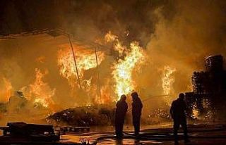 Bursa’da palet fabrikası alevlere teslim oldu