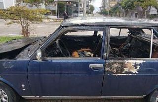 Bursa’da seyir halindeki otomobil alev aldı