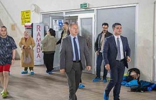 Çakmur’dan genç kulaçlara en tatlı moral