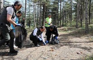 Çankırı’da protokol ve vatandaşlar ormanlarda...