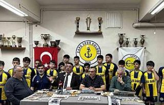 Çapa Spor Kulübü’nden CHP Genel Başkanı Özel’in...
