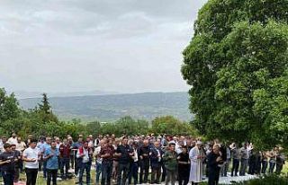 Çiftçiler bolluk ve bereket için Olcak Dede’de...